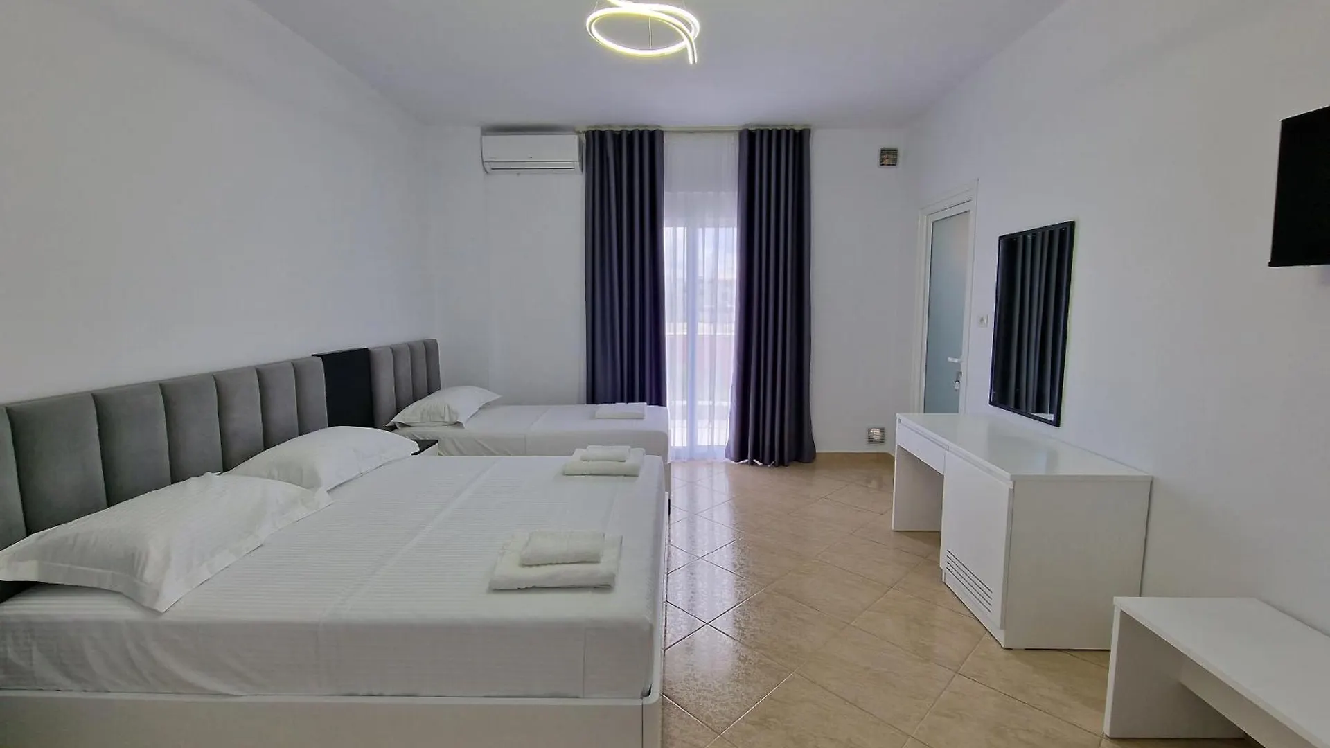 Vila Klari Ksamil Hotel