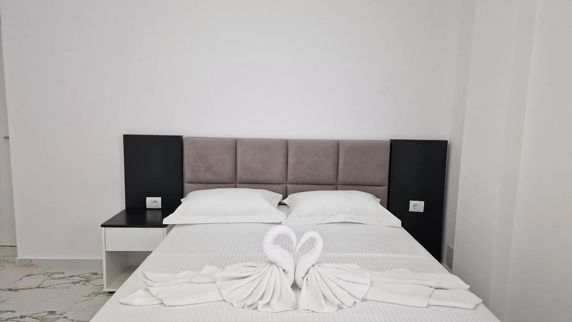Vila Klari Ksamil 3*,  Albania